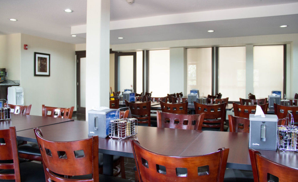 Sigma Inn & Suites Melville Extérieur photo